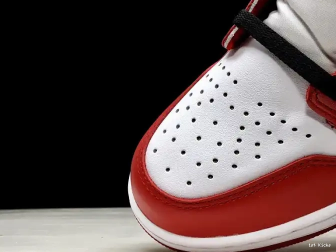 1st Kicks 1 High Jordan Air OG 555088-101 Retro 